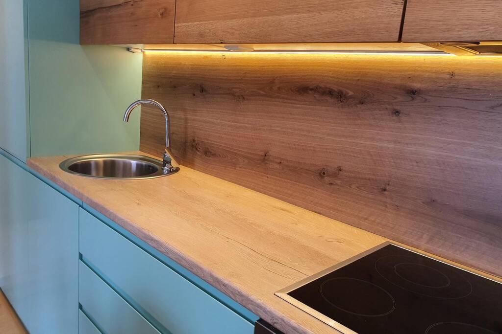 Luxury Green Apartment Prishtinë Luaran gambar